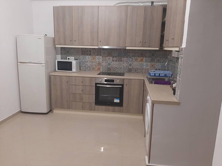דירות אתונה Modern Apartmen In Athina מראה חיצוני תמונה